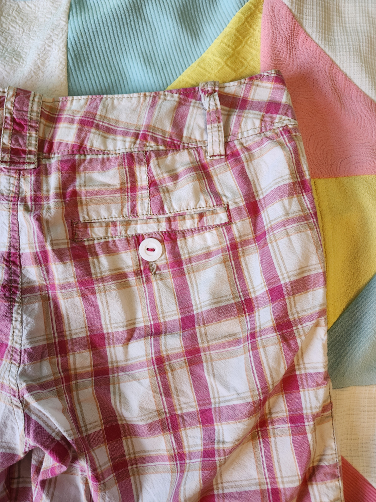 Aeropostale pink and white plaid board shorts - photo 4