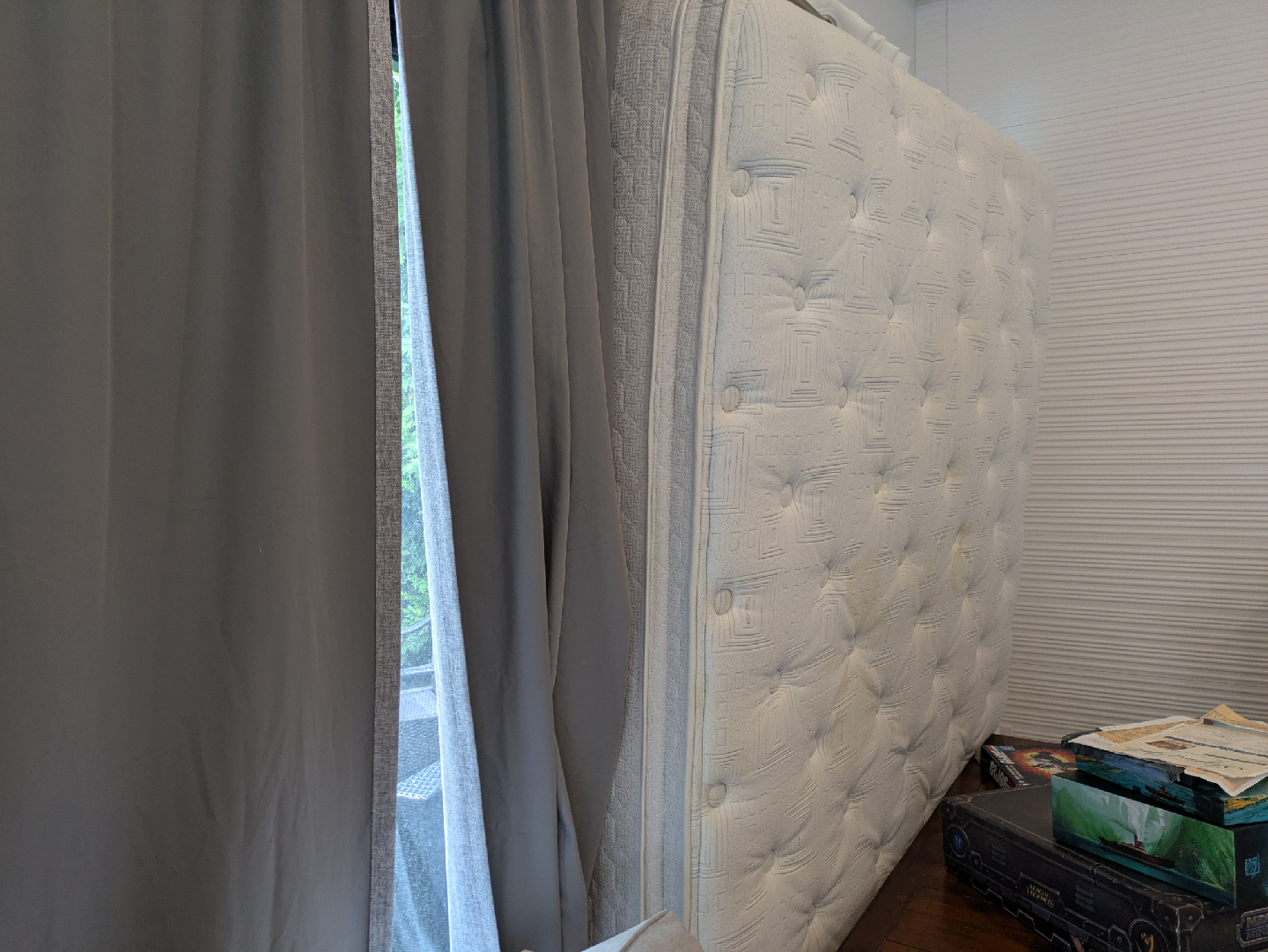 Free queen sized mattress - photo 2