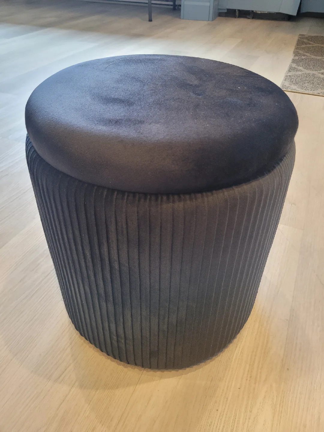Round Black Ottoman - NEW!!! thumbnail