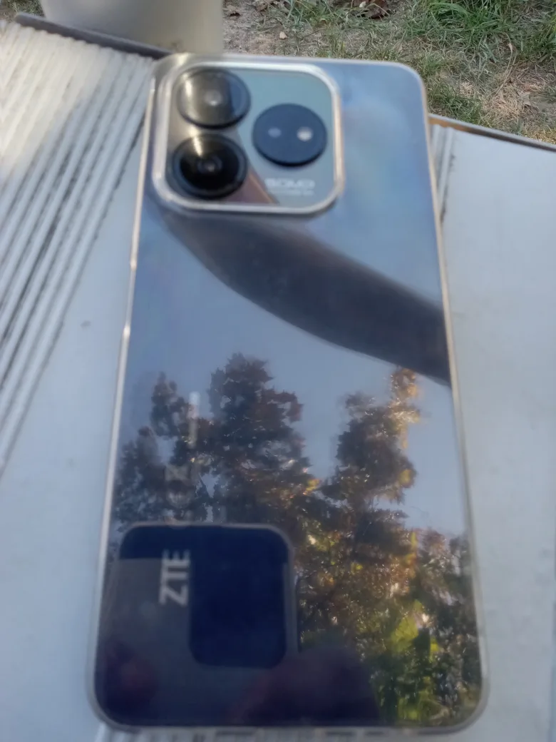 ZTE Model Z2350 Smartphone image indicator(4)