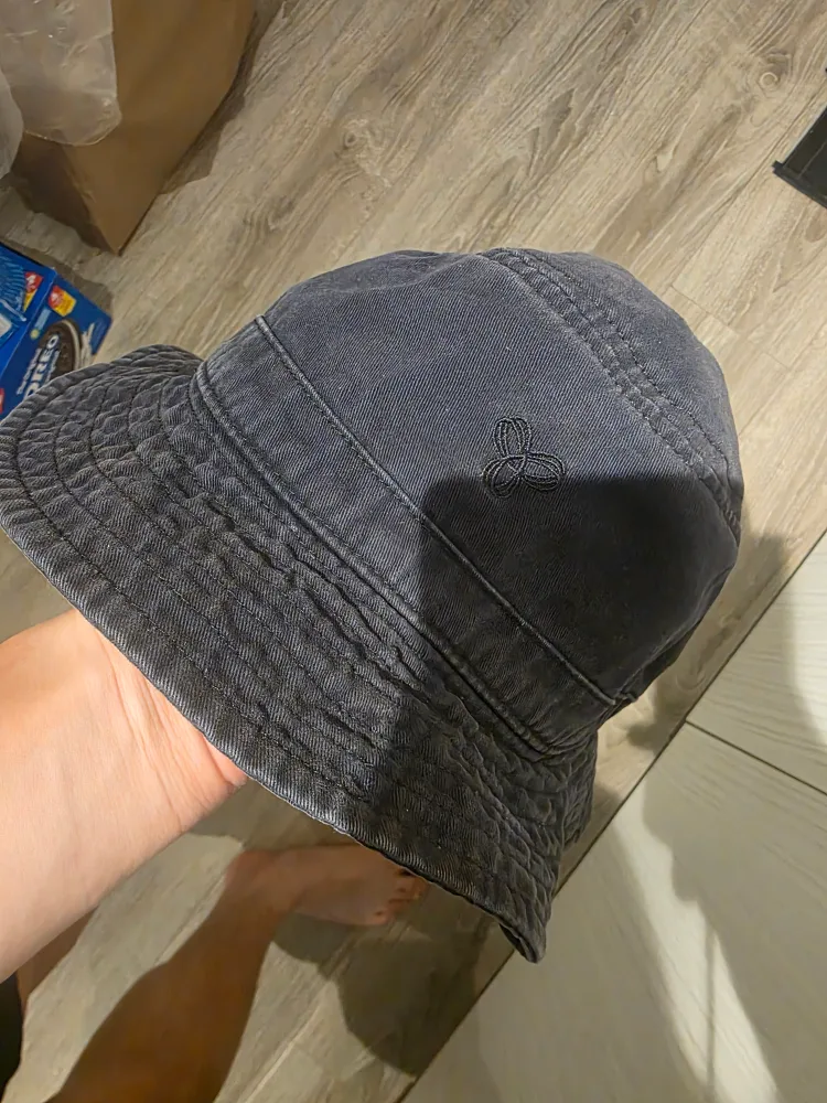 Tna Bucket Hat - S/M thumbnail