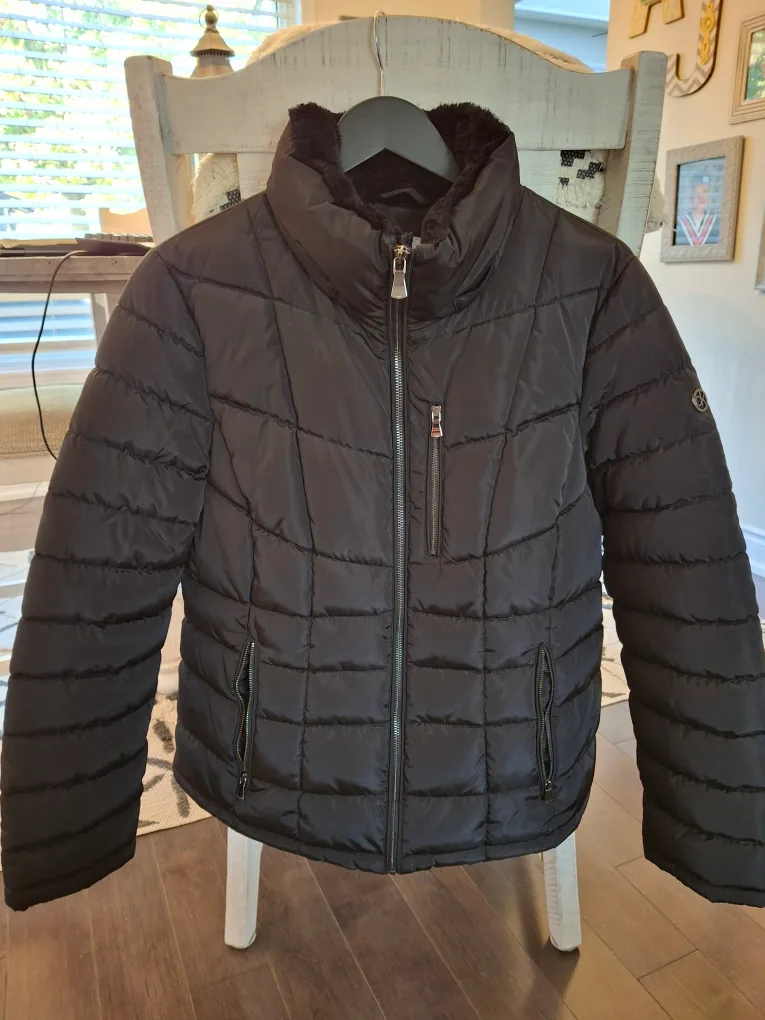 Womens Calvin Klein coat. image indicator(3)