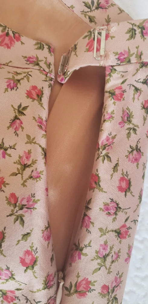 Authentic Prada Floral Print Skirt Size 42.  Vintage image indicator(2)