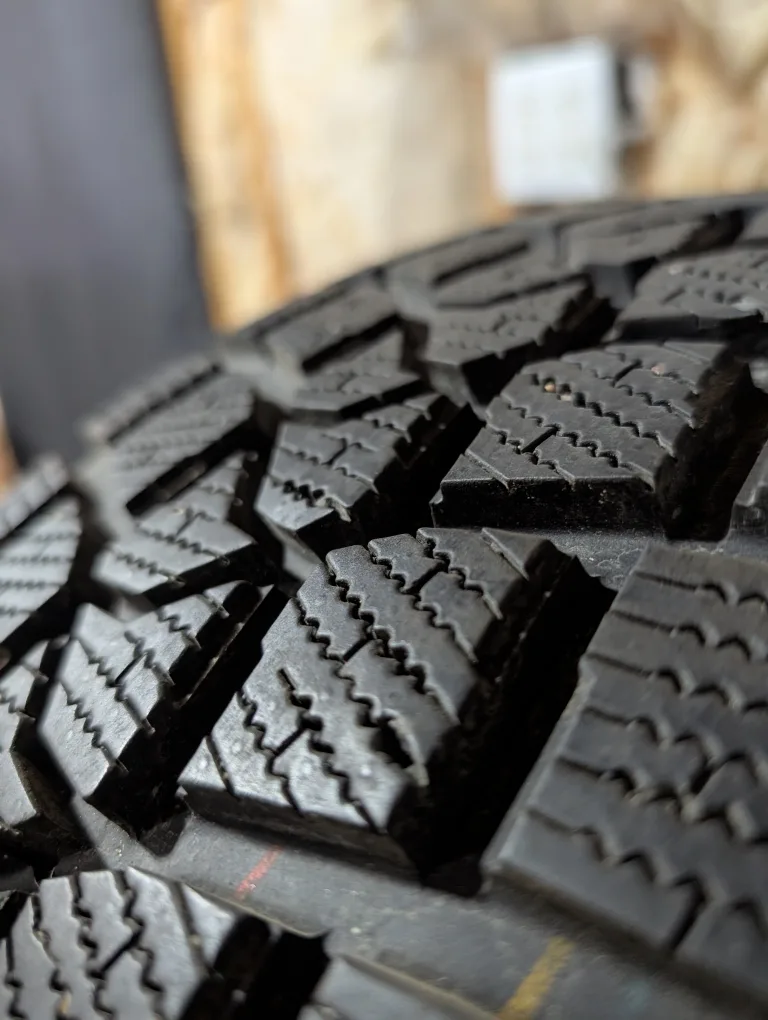 (4)-225/60R17 Winter Tires On Steel Rims Off 2013 Subaru Outback thumbnail