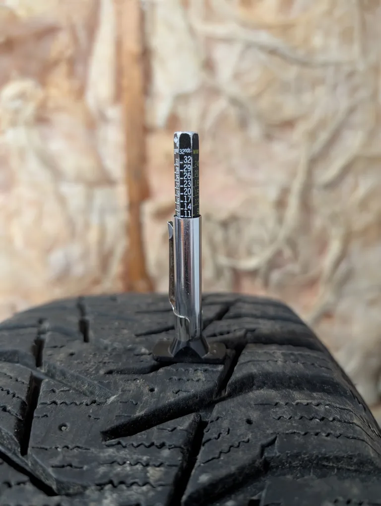 (3)-195/60R15 Winter Tires On 4x100 Steel Rims Off 2020 Kia Rio image indicator(3)