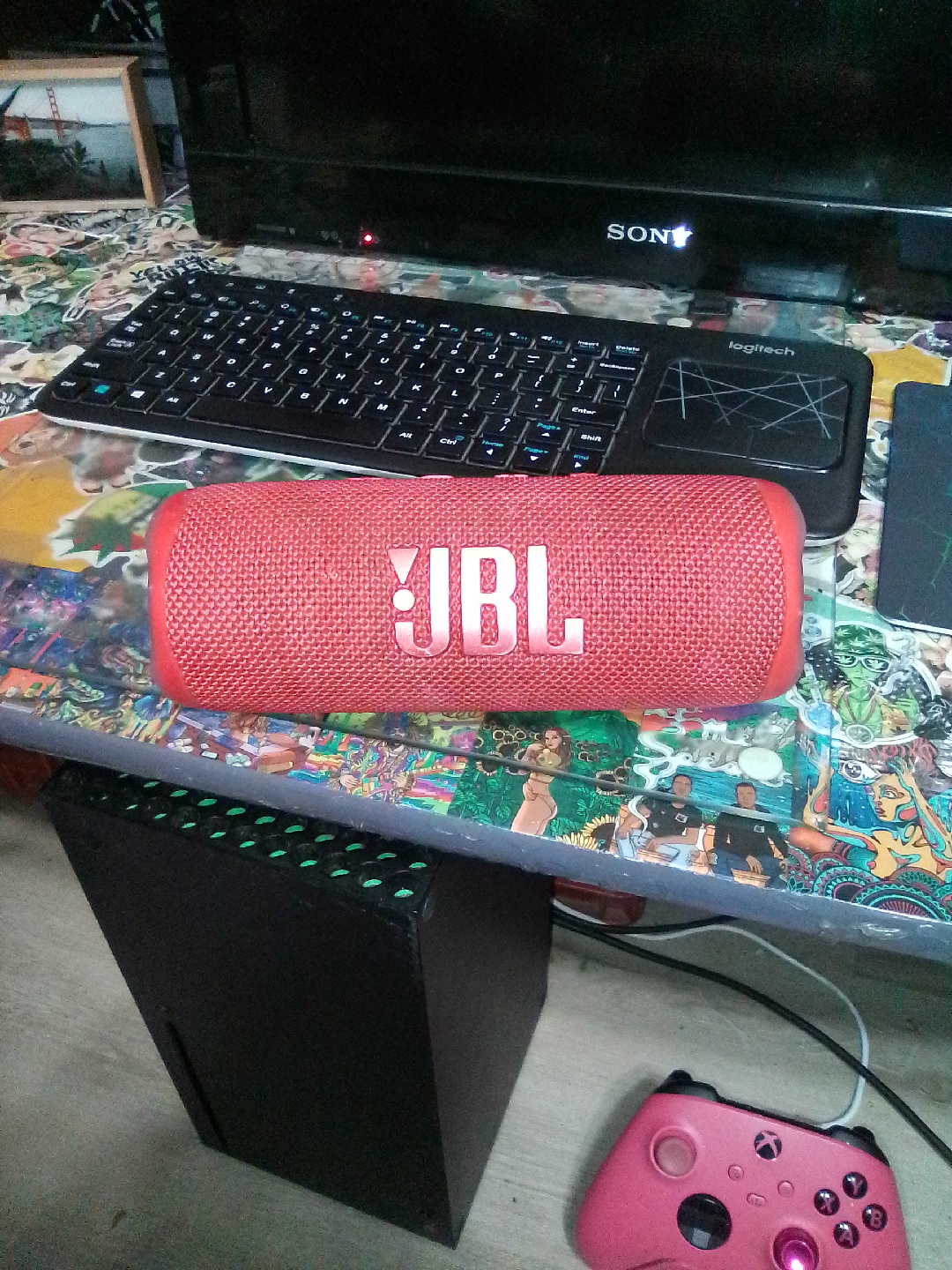 JBL Flip 6 Red Portable Bluetooth Speaker