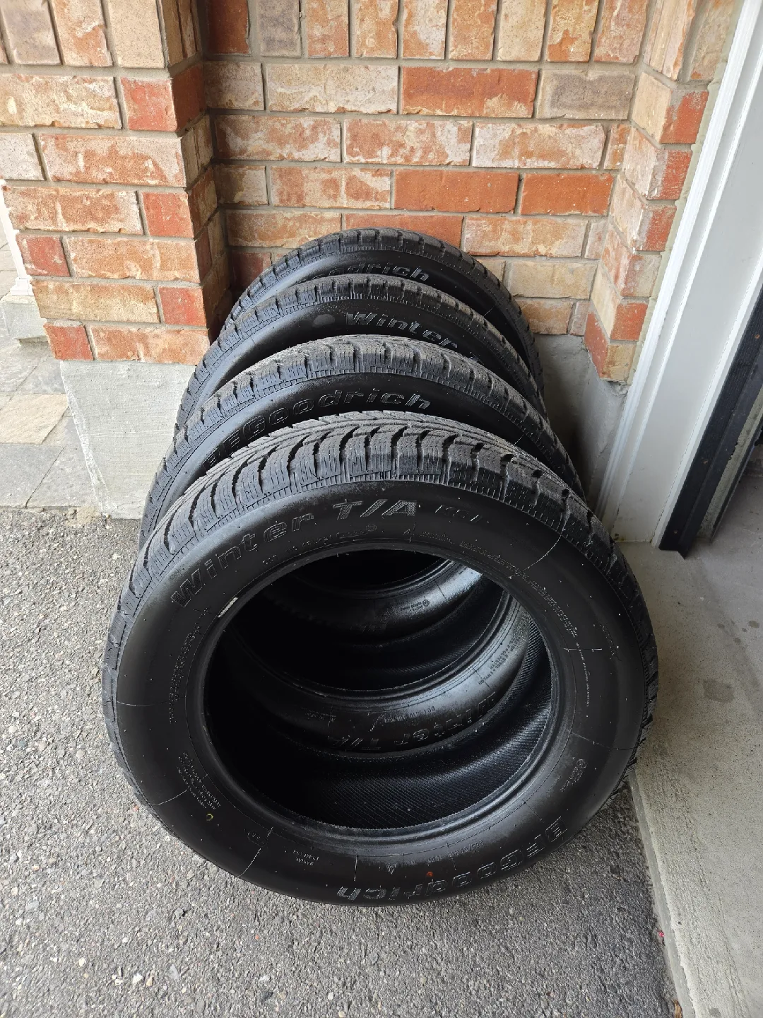 BF Goodrich Winter T/A 235/60R18 Tires - Set of 4 image indicator(5)