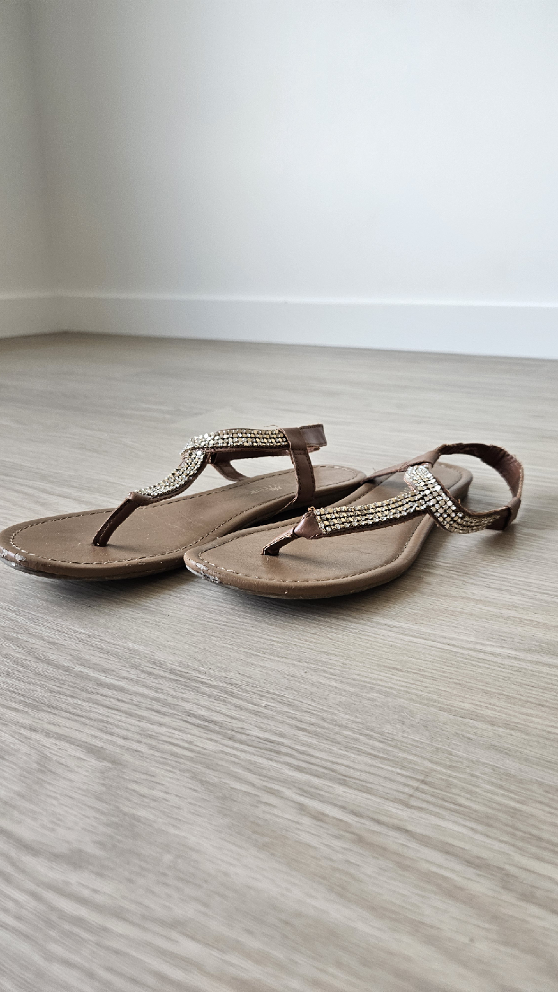 Brown Thong Sandals with Rhinestone Detail