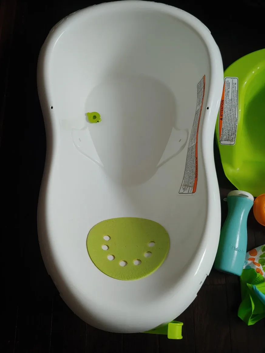 Fisher-Price Baby Bathtub with Sling image indicator(2)