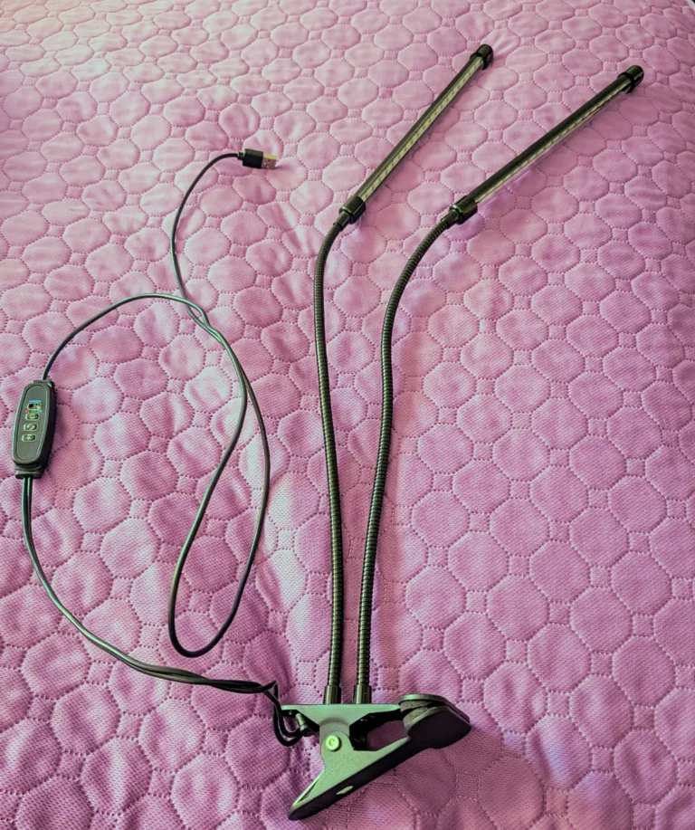 LED Grow Light with Clip thumbnail