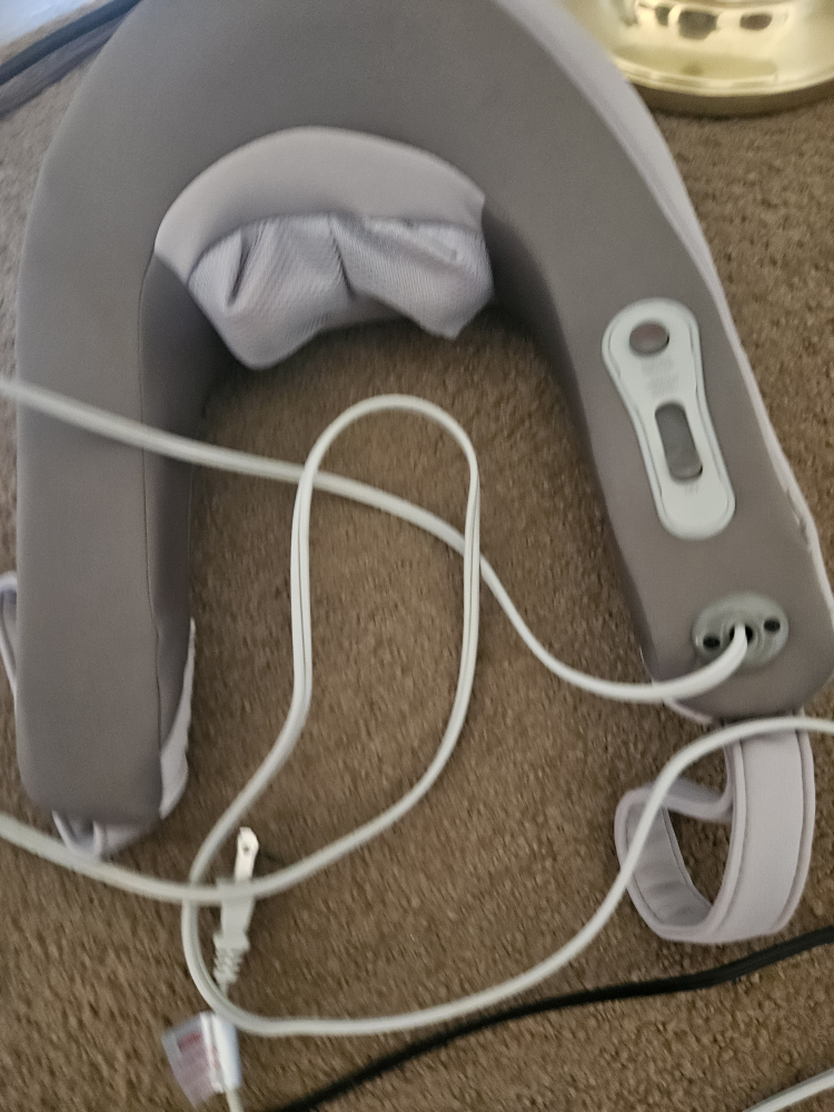 Neck and Shoulder Massager - photo 2