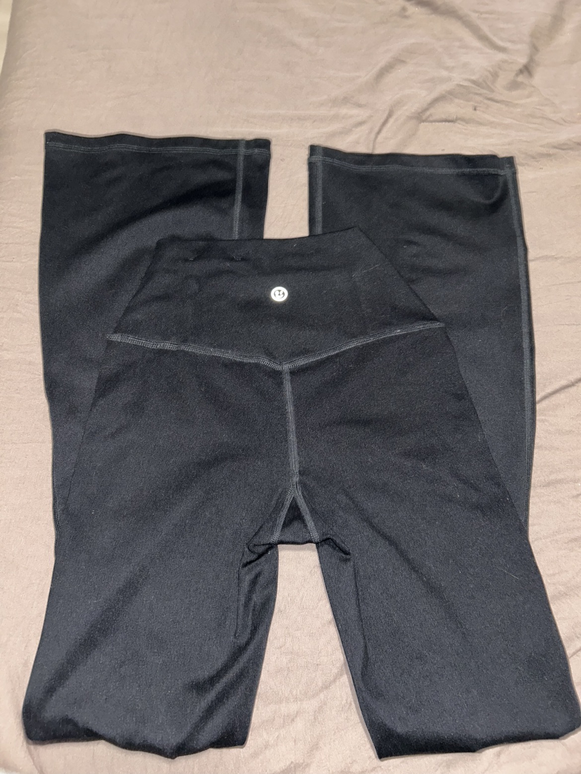 Hollister Gilly Hicks recharge flare pants xs