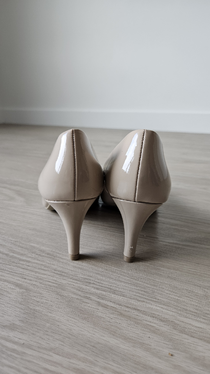 Comfort Plus Beige Heels Size 9.5 - photo 3