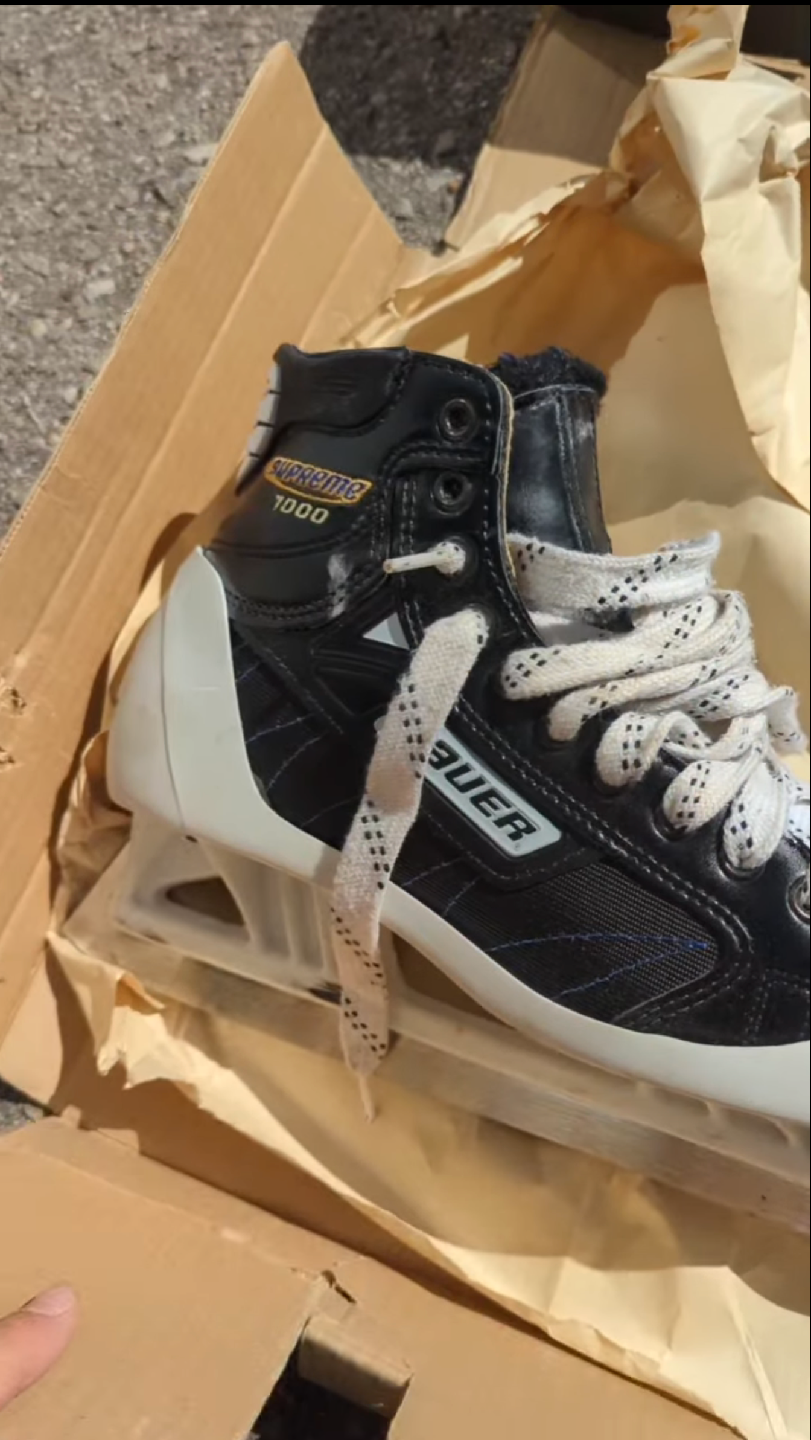 Bauer Supreme 1000 Goalie Skates - photo 3