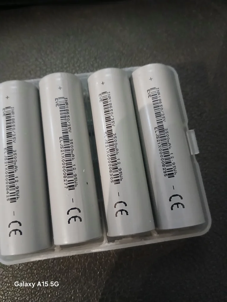 18650 Li-ion Batteries and Chargers image indicator(3)