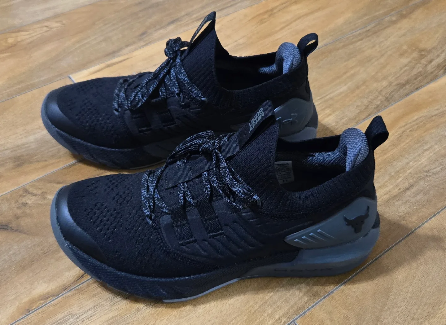 Under Armour Project Rock Training Shoes Size 6Y image indicator(2)