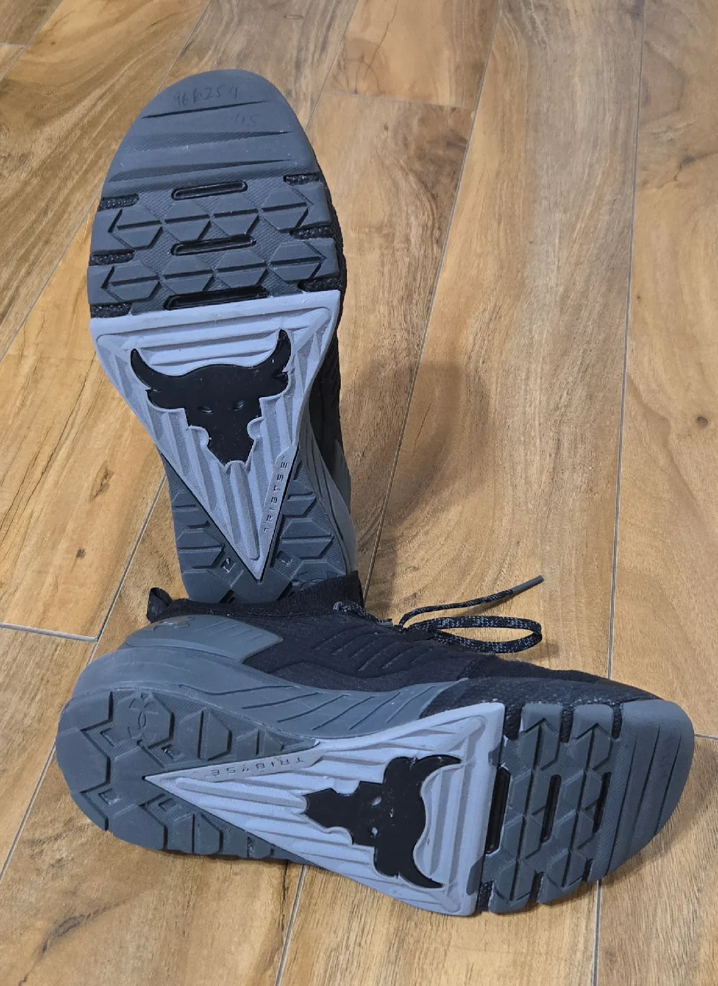 Under Armour Project Rock Training Shoes Size 6Y image indicator(4)