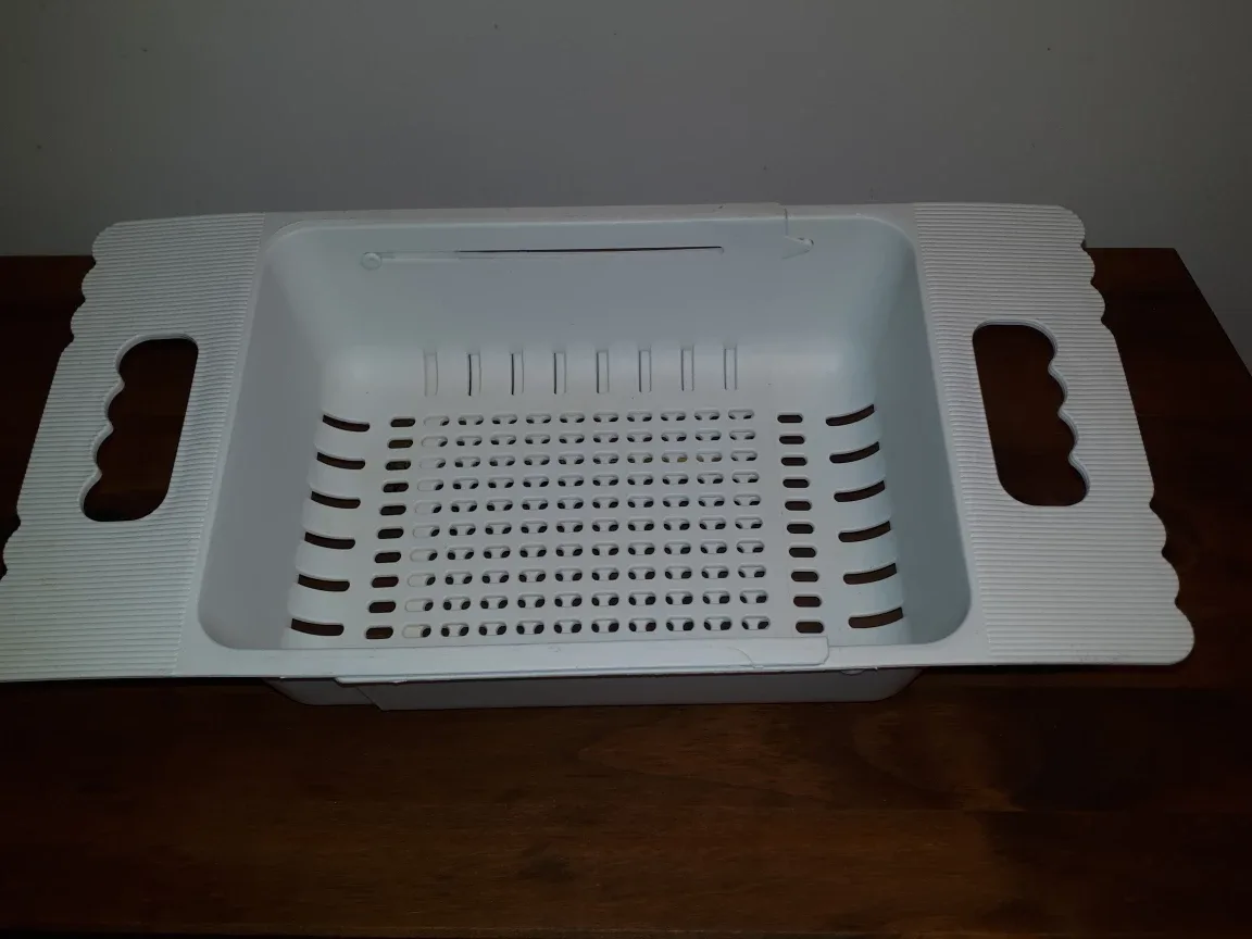 Expandable Over The Sink Colander  / Strainer  Basket thumbnail