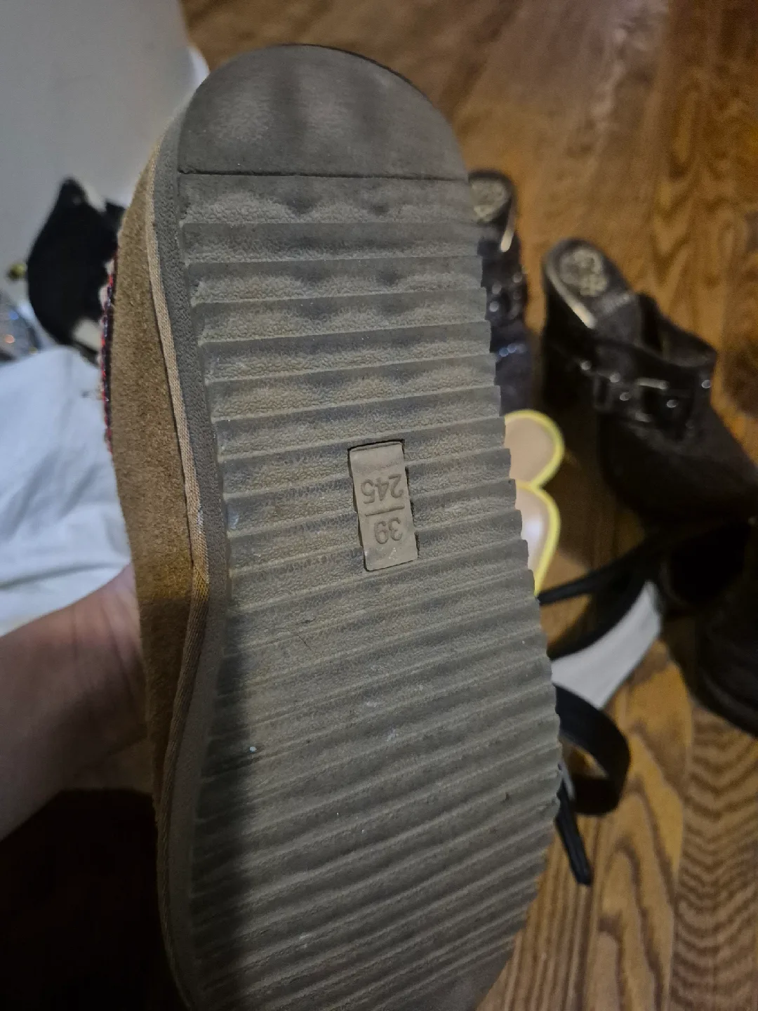 Brown Suede Slippers Size 8 image indicator(3)