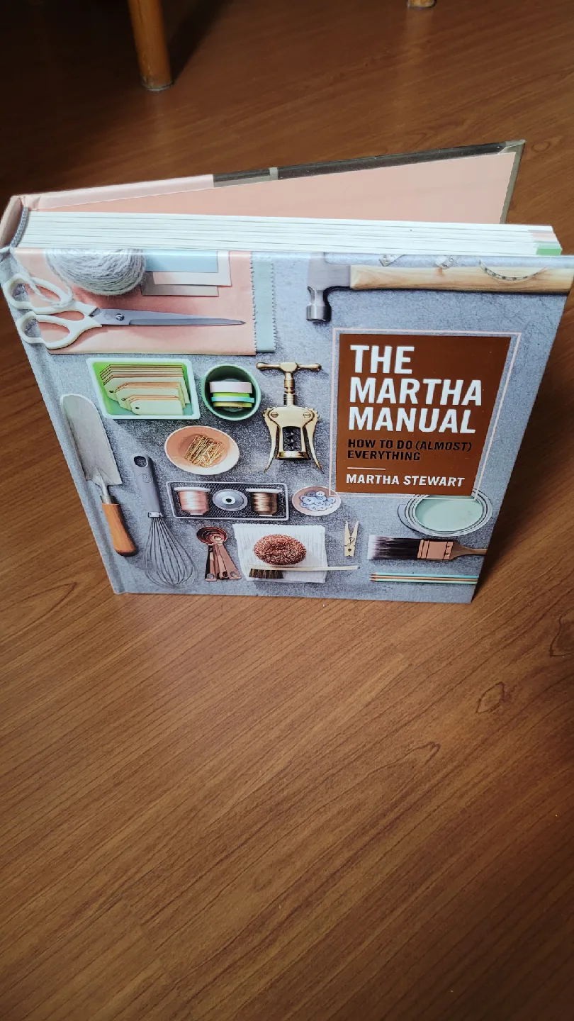 The Martha Manual: How to Do (Almost) Everything image indicator(2)