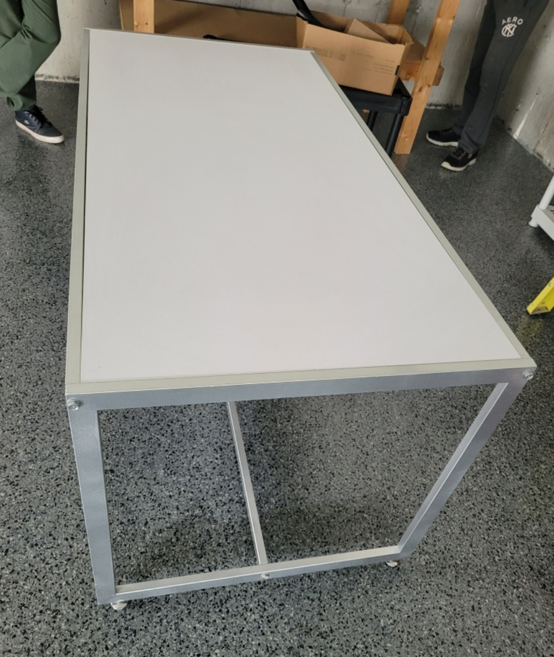 5 Foot White Table