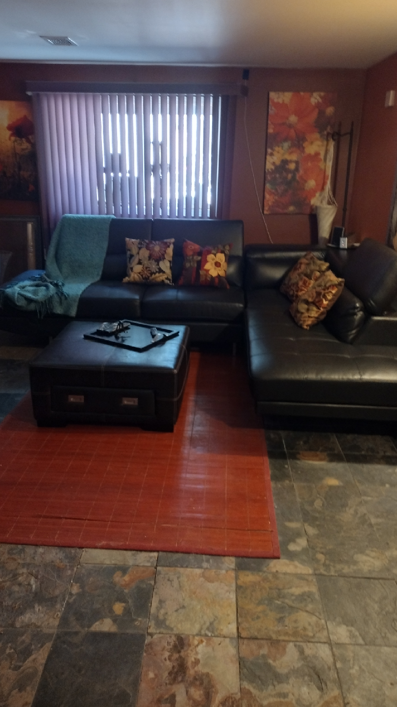 Leather Sectional Sofa with Ottoman - photo 2