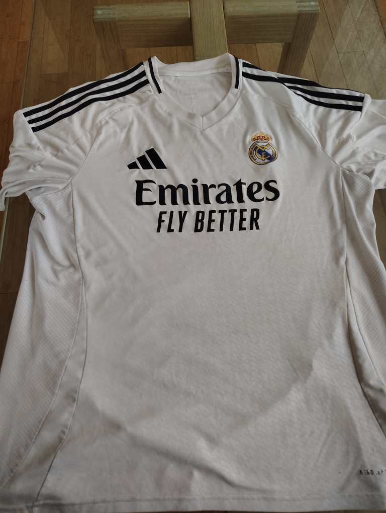 Adidas Real Madrid XL Jersey