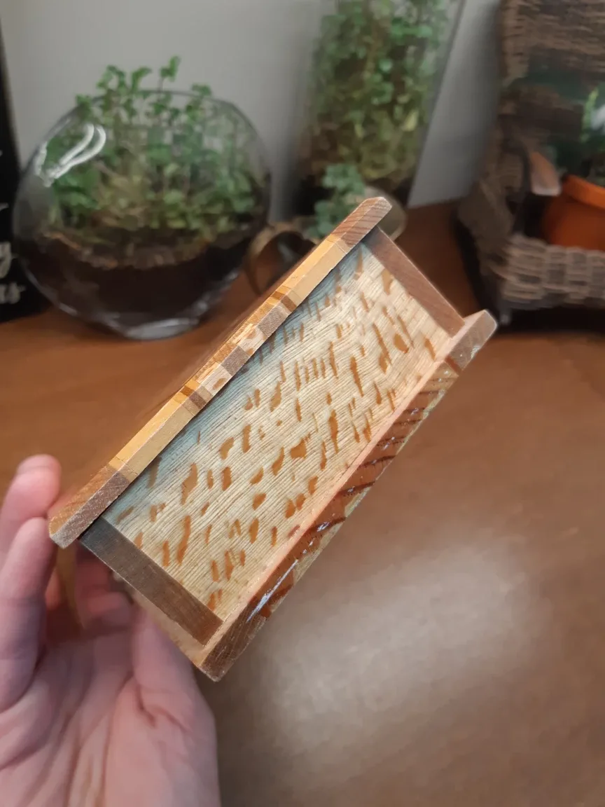 Vintage Sovereign Woodware Handcrafted box from New Zealand image indicator(2)