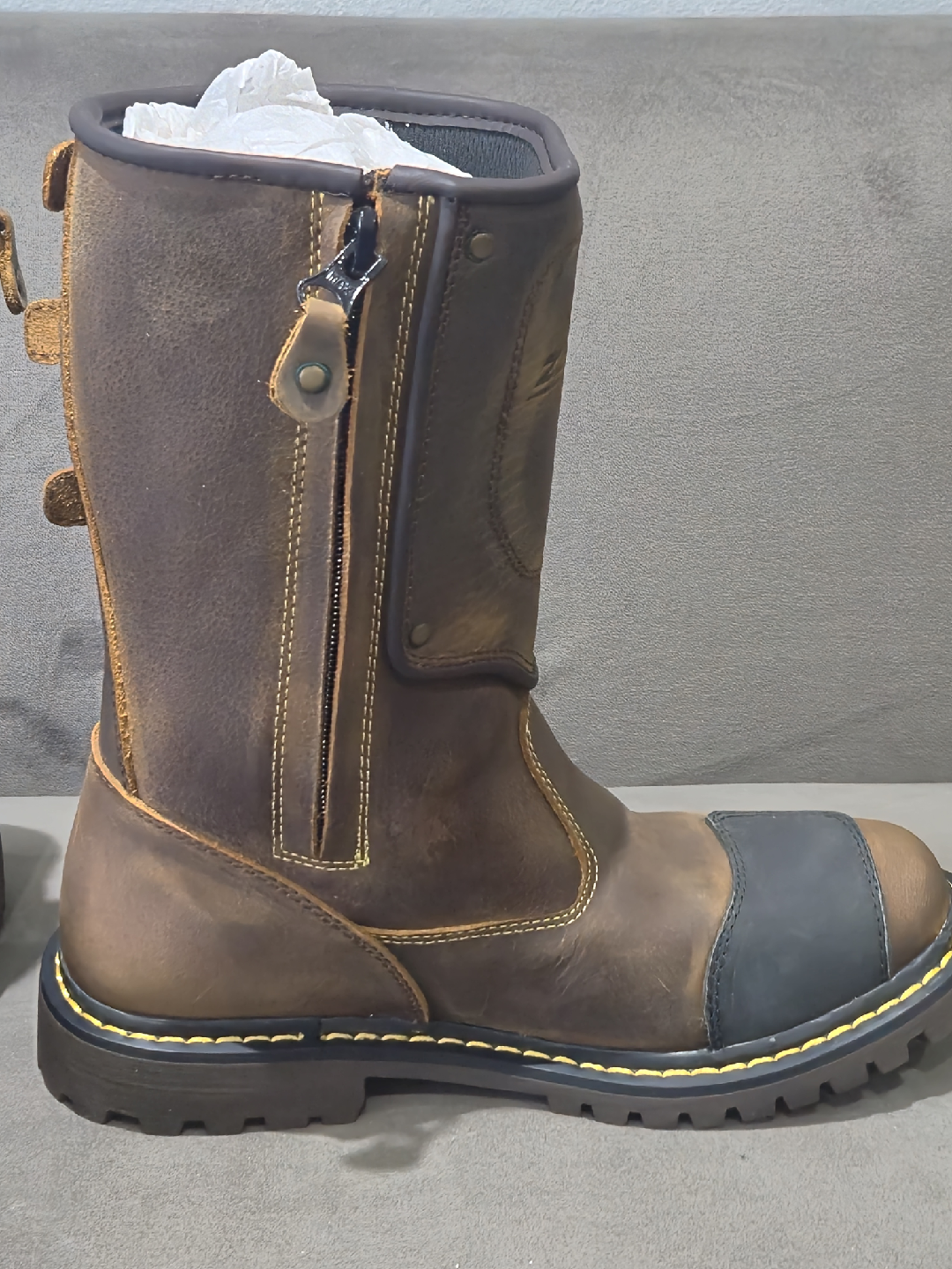 Dr. Martens 1460 Bex Zip Leather Brown Boots - photo 5