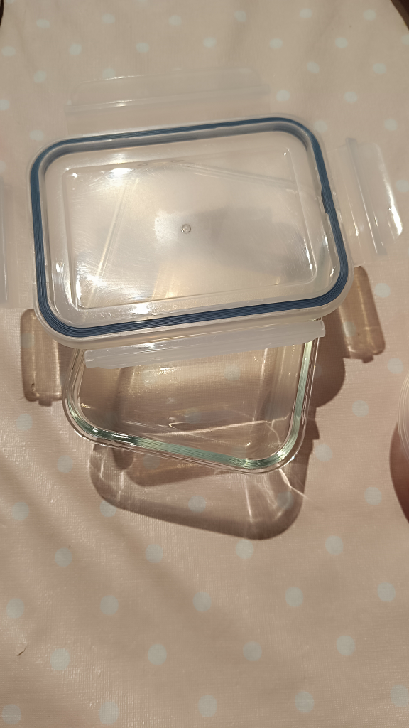 Rubbermaid & Glasslock Food Storage Containers - photo 2