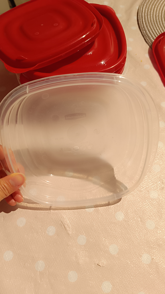 Rubbermaid & Glasslock Food Storage Containers - photo 3