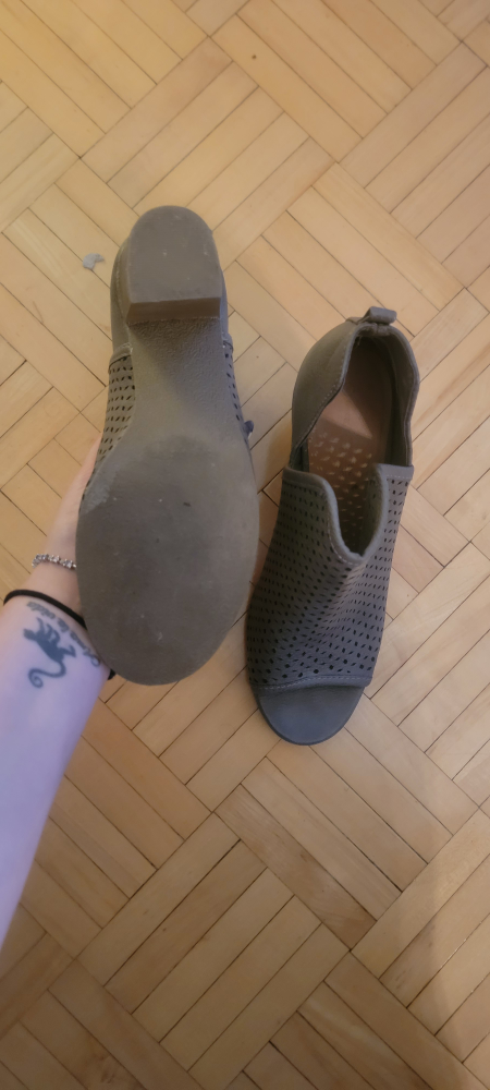 Women's Size 8 Peeptoe Heels - photo 4