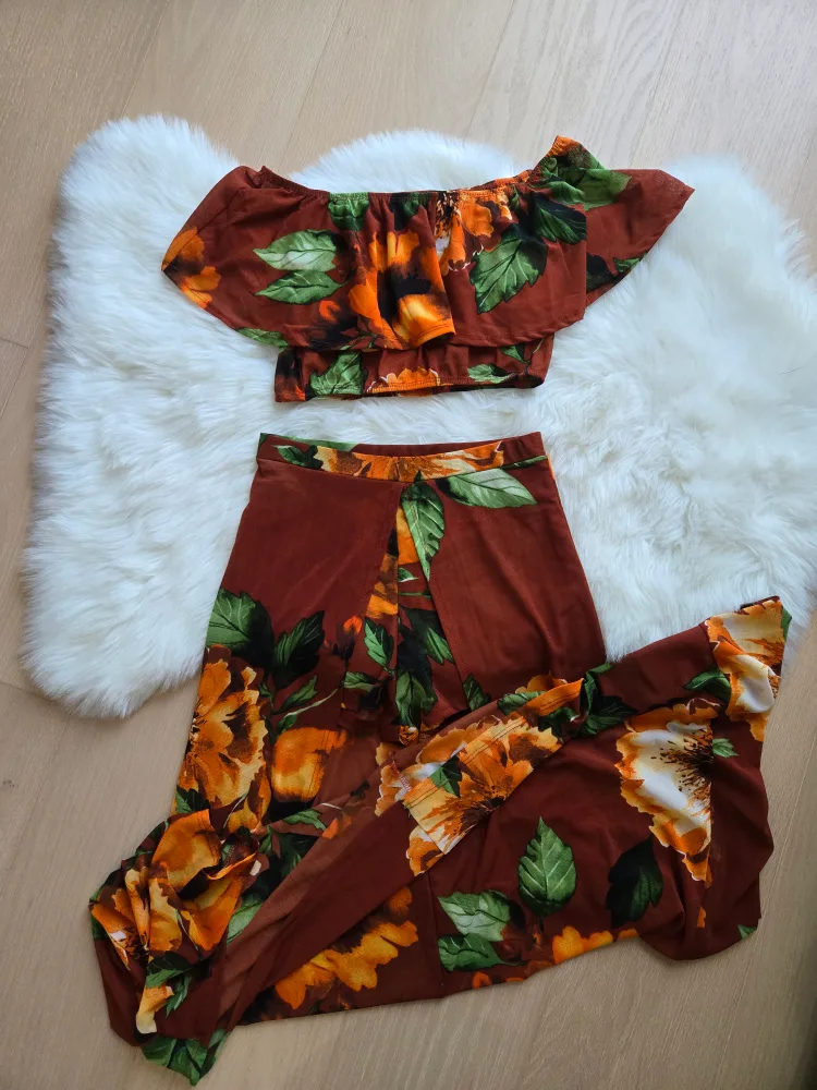UK2LA Floral Two-Piece Set thumbnail