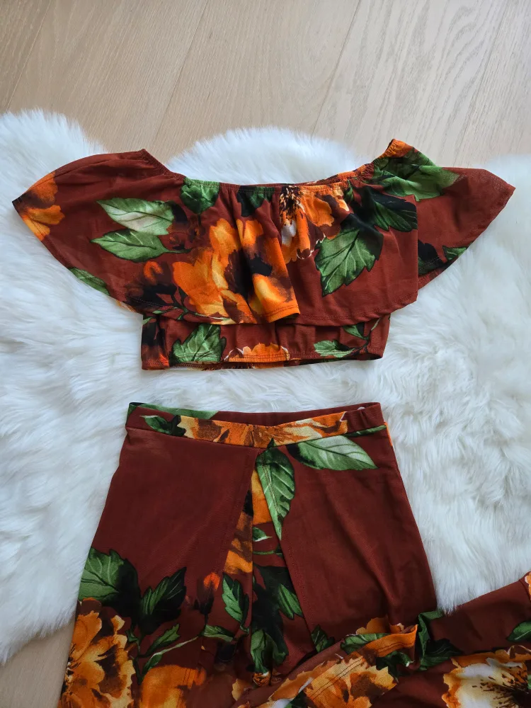 UK2LA Floral Two-Piece Set image indicator(2)