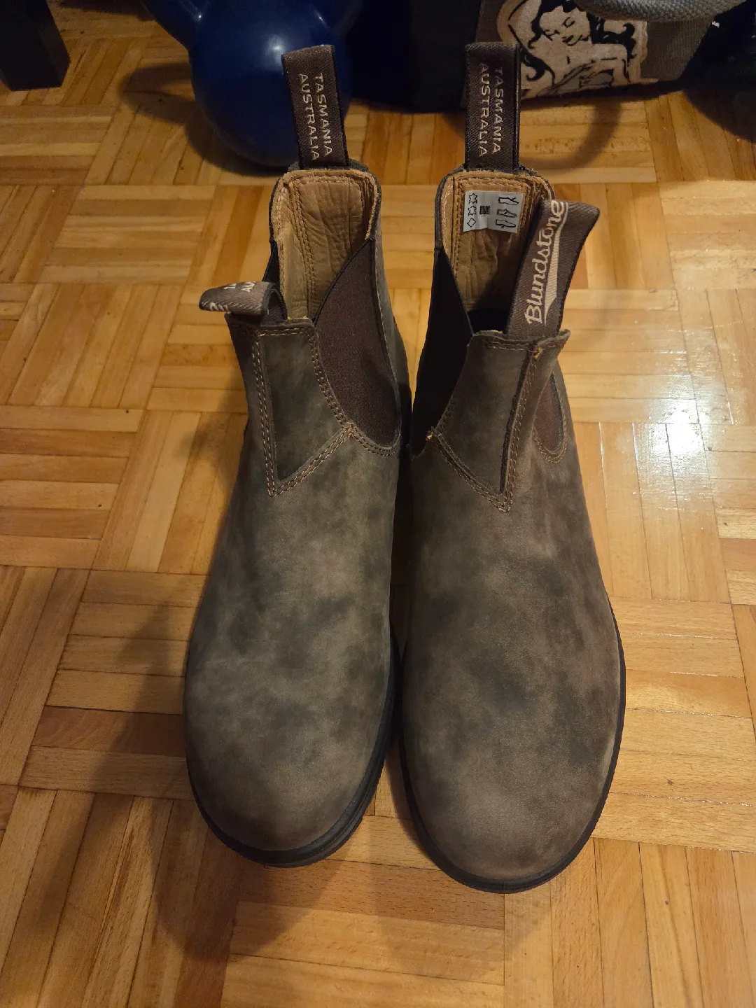 Blundstone Brown Suede Leather Boots thumbnail
