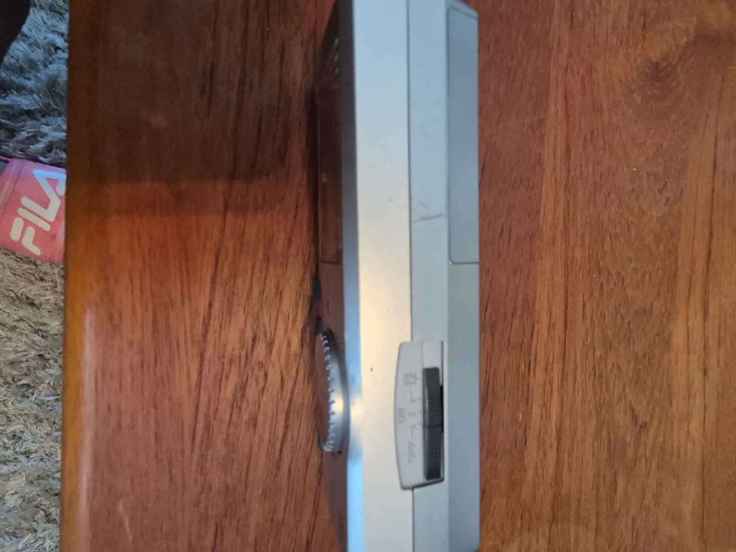 Korg GT-12 Guitar/Bass Chromatic Tuner image indicator(2)