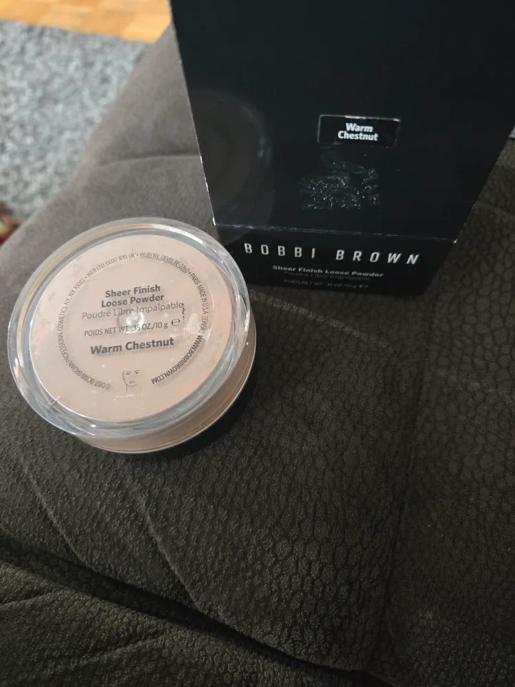 Bobbi Brown Sheer Finish Loose Powder - Warm Chestnut image indicator(2)