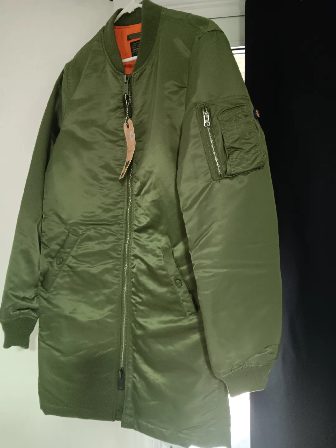 Bnwt Alpha Industries MA-1 Jacket Long Size XS image indicator(4)