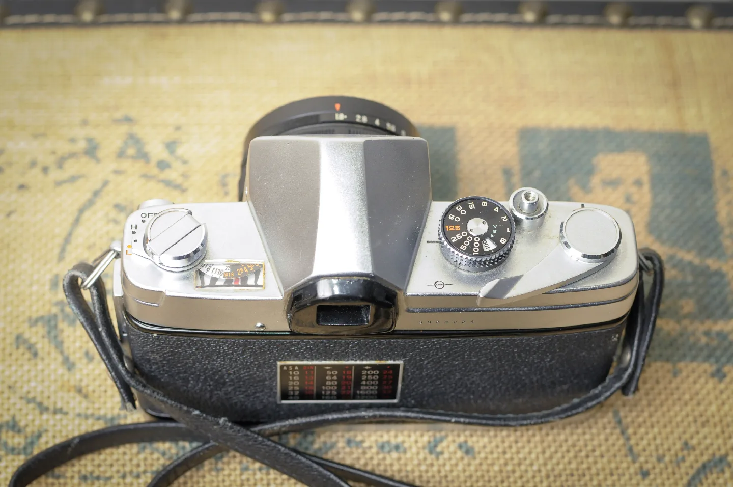 Vintage Konica FM 35mm Film Camera w/ 50mm 1.8 Lens image indicator(3)