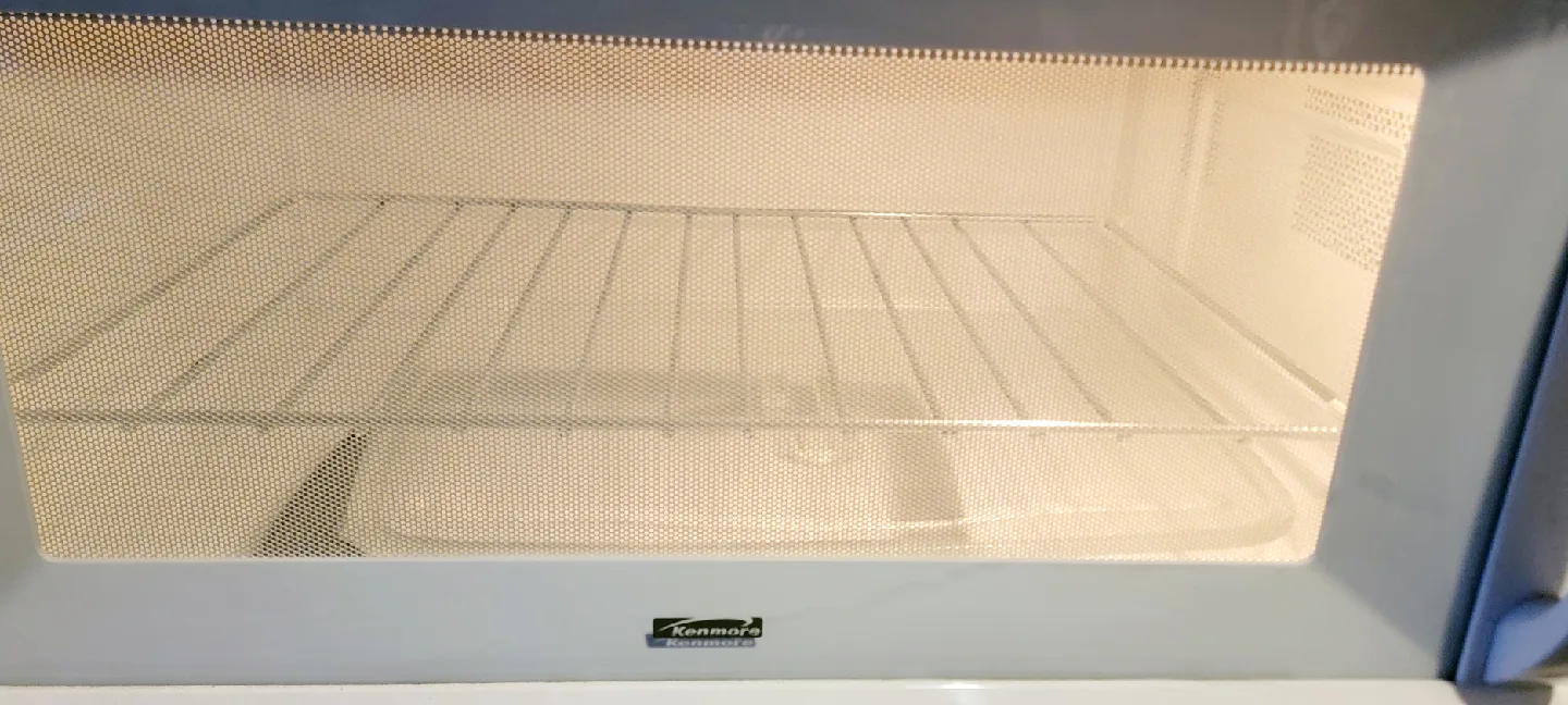 KENMORE MICROWAVE OVEN EXCELLENT CONDITION AND VERY CLEAN image indicator(4)