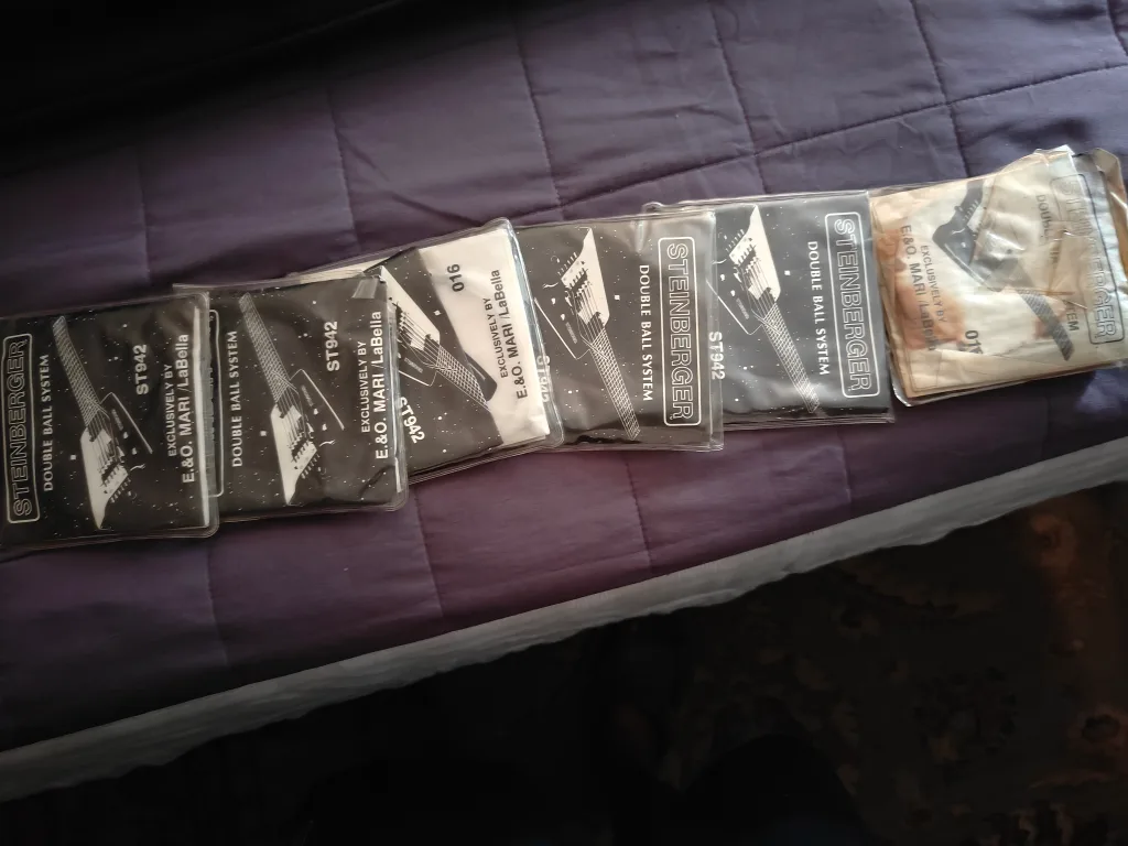 Steinberger Spirit GT-Pro Black Electric Guitar w/ Bag image indicator(8)