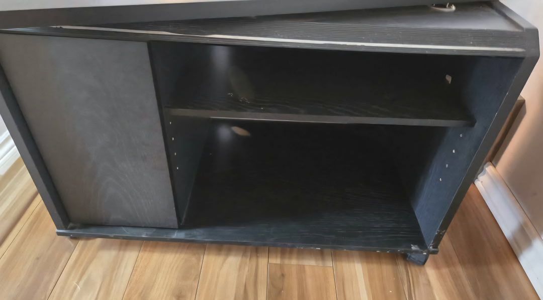 TV stand w/ swivel top on castor wheels - photo 2