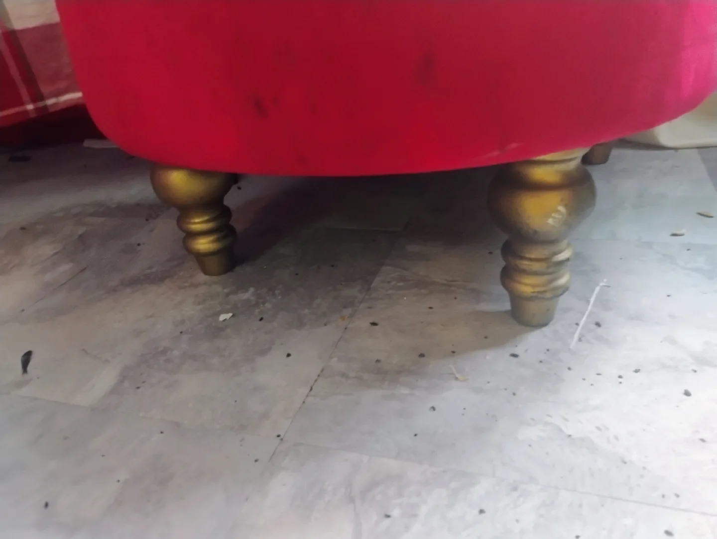 Pink Tufted Accent Chair image indicator(5)