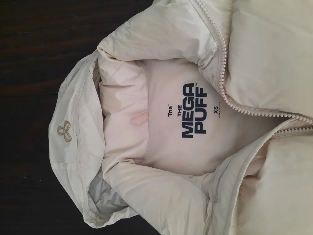 Tna The Mega Puff Vest - XS image indicator(5)