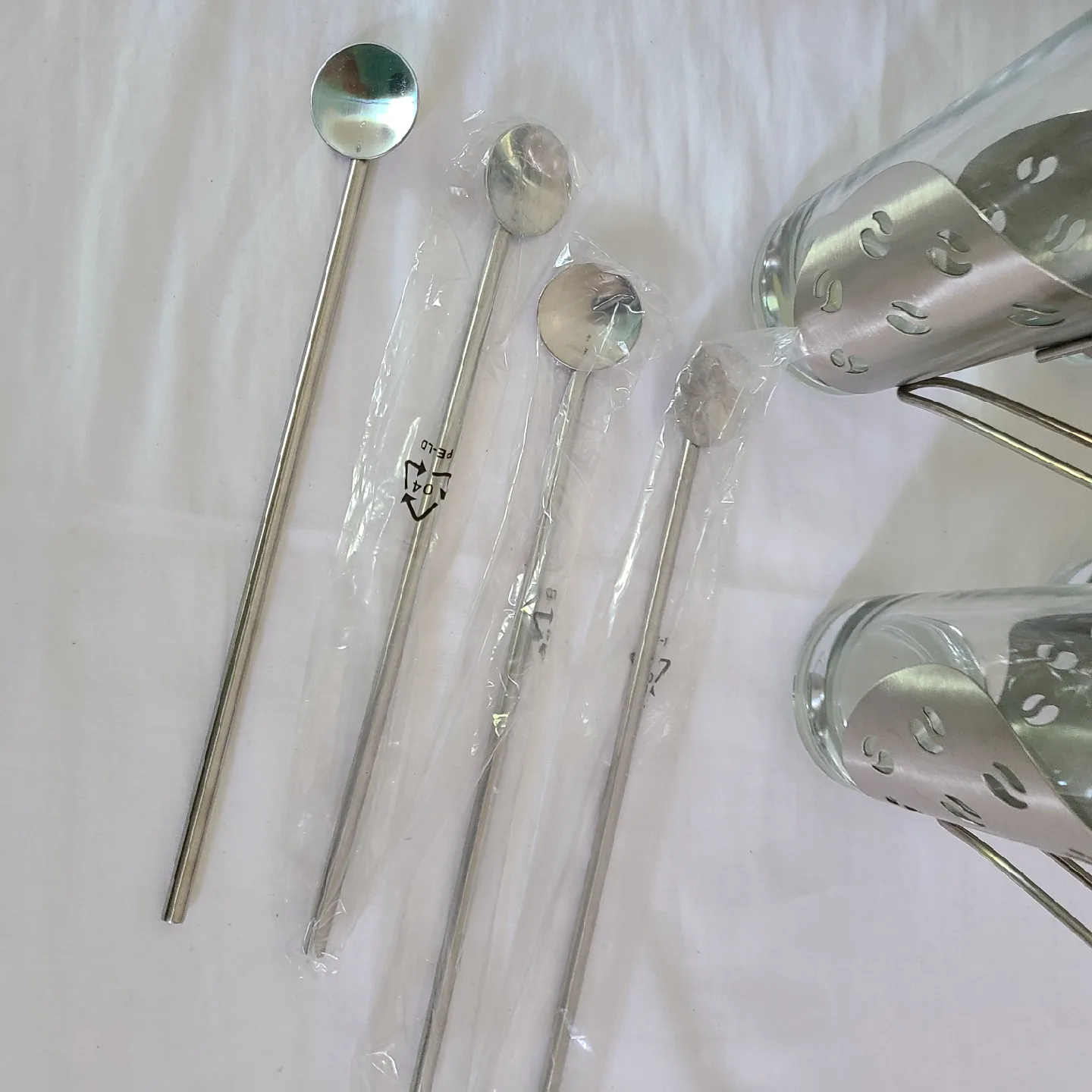 Second Cup Barista Cafe Set - 4 Mugs & Spoons image indicator(5)