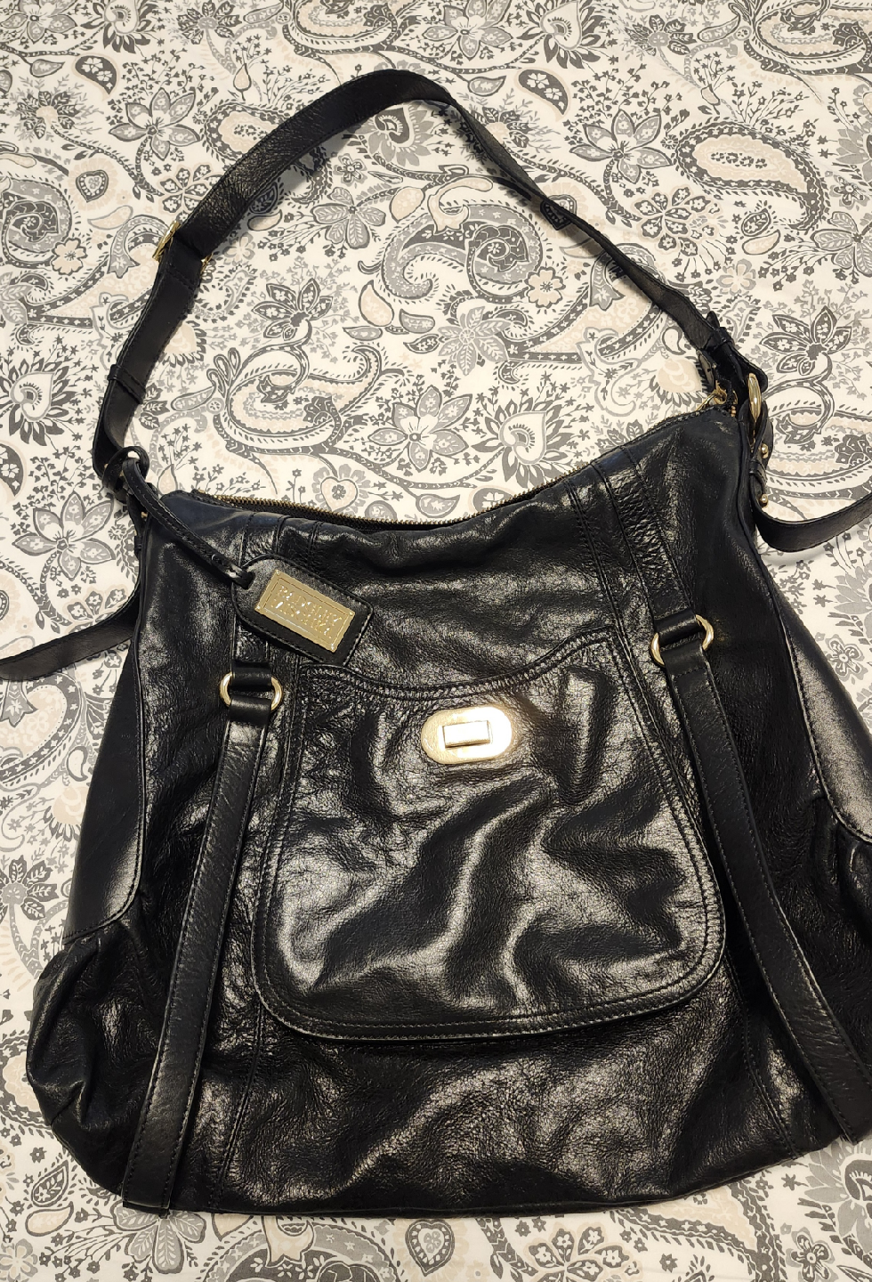 Badgley Mischka Black Leather Shoulder Bag