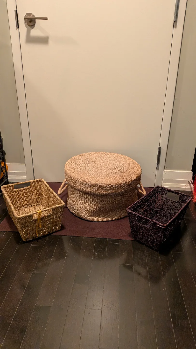 Eleven Assorted Wicker Baskets image indicator(2)