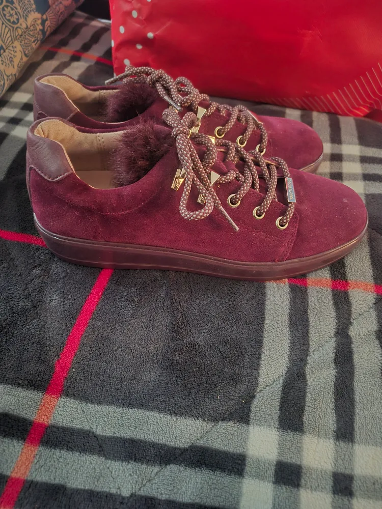 Taryn Rose Georgy Suede Sneakers image indicator(3)