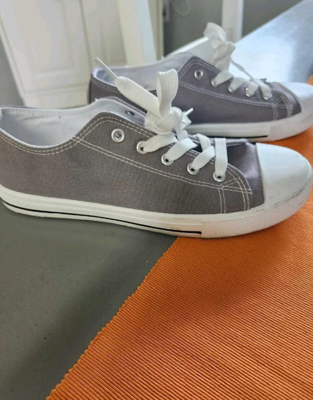 Grey Canvas Sneakers - Size 8 image indicator(3)
