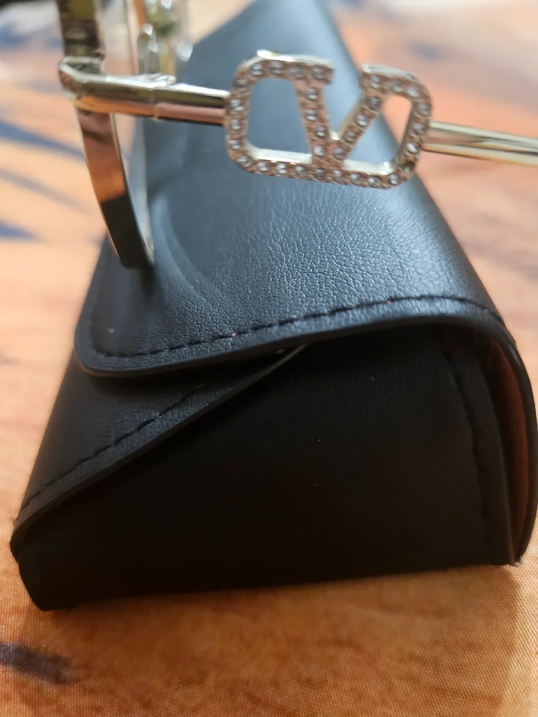 Valentino Gold Frame Eyeglasses image indicator(3)